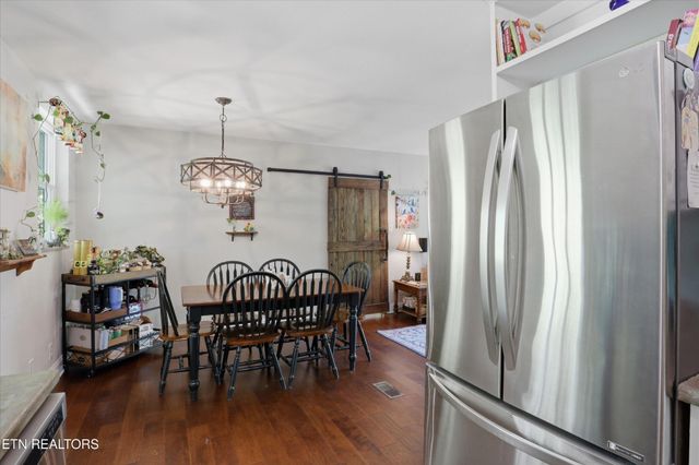 305 Beechwood Drive, Knoxville, TN 37920