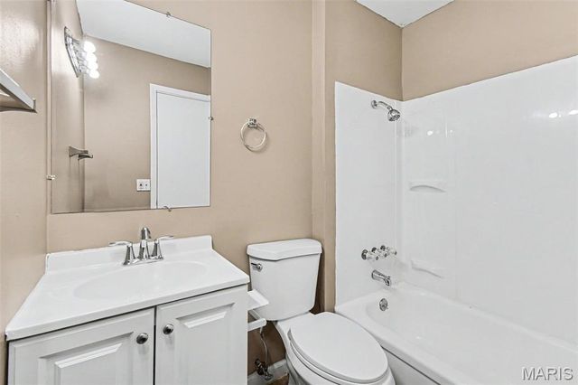 11952 Cato Drive, Florissant, MO 63033