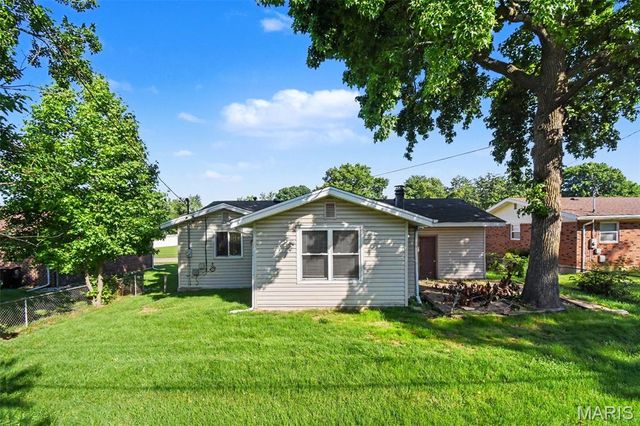 11952 Cato Drive, Florissant, MO 63033