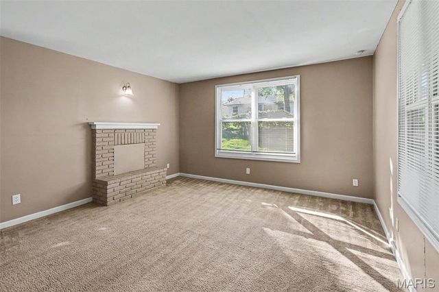 11952 Cato Drive, Florissant, MO 63033