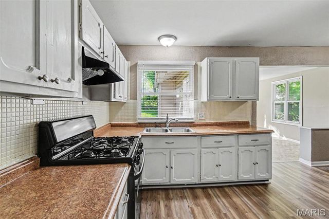 11952 Cato Drive, Florissant, MO 63033