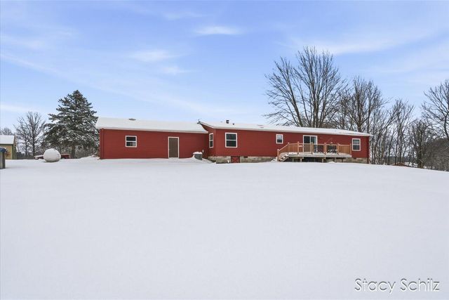 10195 Cox Road, Assyria Twp, MI 49021