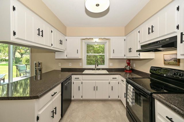 7613 S 83rd STREET, Franklin, WI 53132