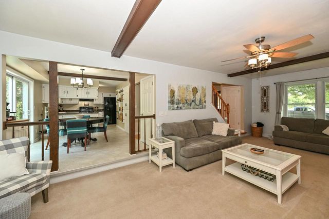 7613 S 83rd STREET, Franklin, WI 53132