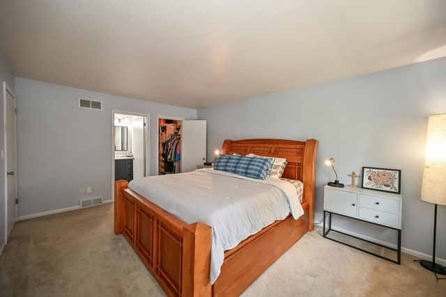 7613 S 83rd STREET, Franklin, WI 53132