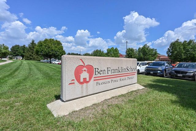 7613 S 83rd STREET, Franklin, WI 53132