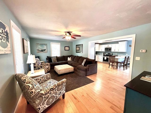 6 Bishop St., Plymouth, MA 02360