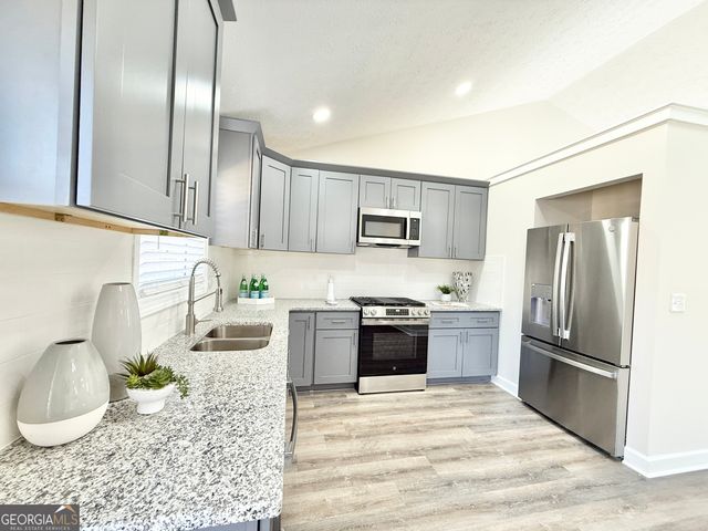 6012 Happy Trails Court, Lithonia, GA 30058