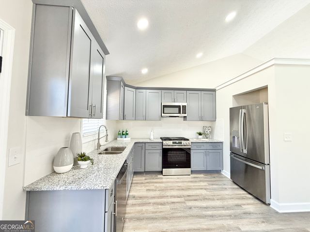 6012 Happy Trails Court, Lithonia, GA 30058