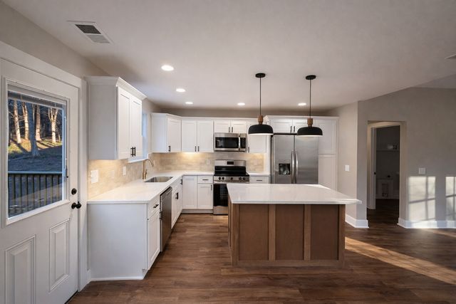 4603 Chapel Hill Rd, Southside, TN 37171