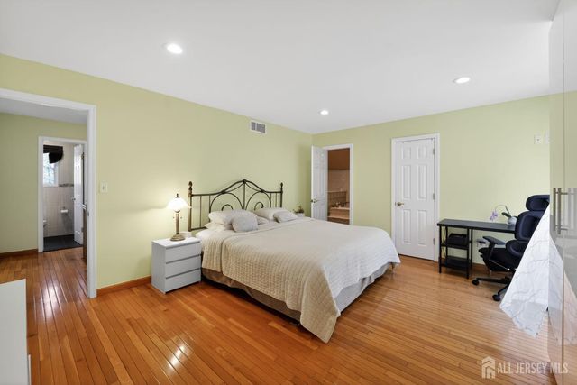 17 Willow Drive, Old Bridge, NJ 08857