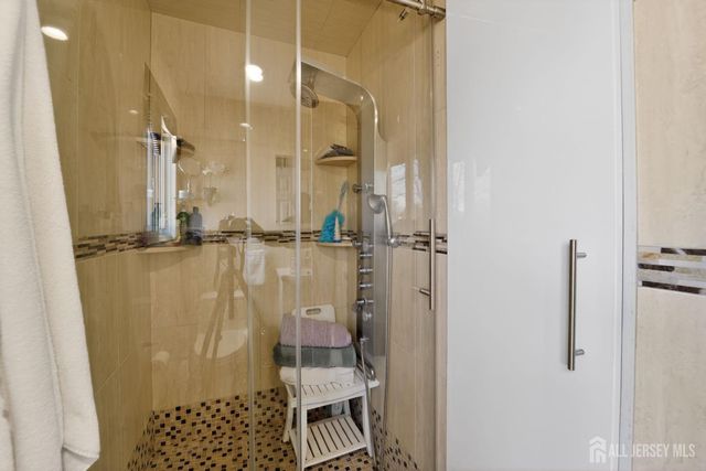 17 Willow Drive, Old Bridge, NJ 08857