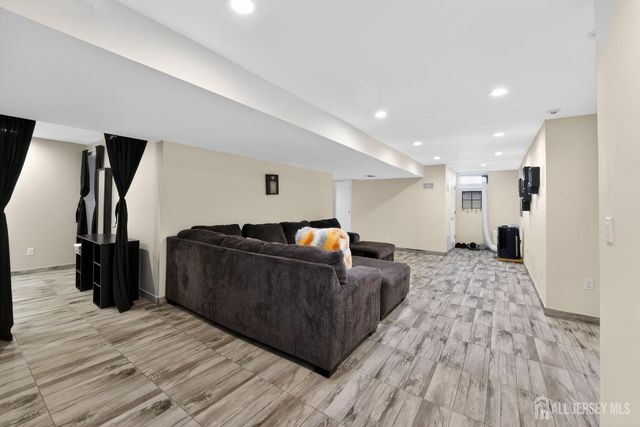 17 Willow Drive, Old Bridge, NJ 08857