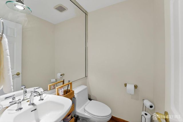 17 Willow Drive, Old Bridge, NJ 08857