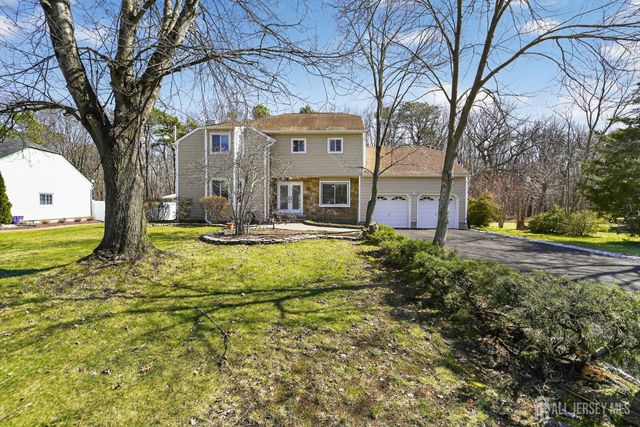 17 Willow Drive, Old Bridge, NJ 08857