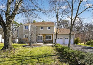 17 Willow Drive, Old Bridge, NJ 08857