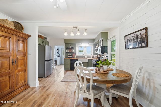 2115 Albon Road, Holland, OH 43528