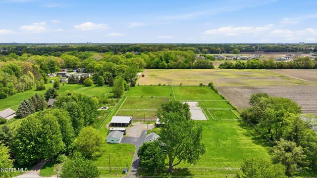 2115 Albon Road, Holland, OH 43528