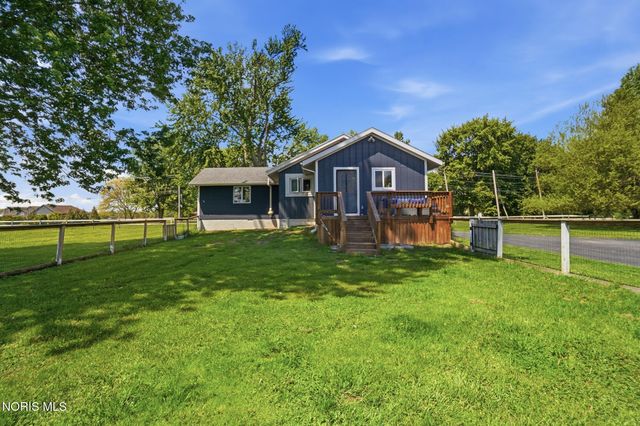 2115 Albon Road, Holland, OH 43528