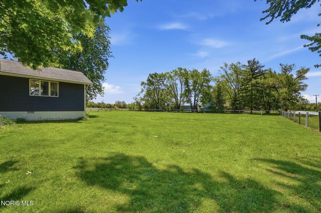 2115 Albon Road, Holland, OH 43528