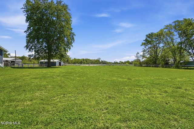 2115 Albon Road, Holland, OH 43528