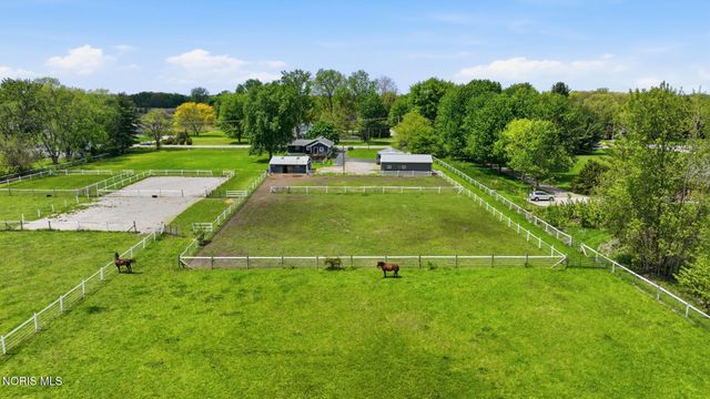 2115 Albon Road, Holland, OH 43528
