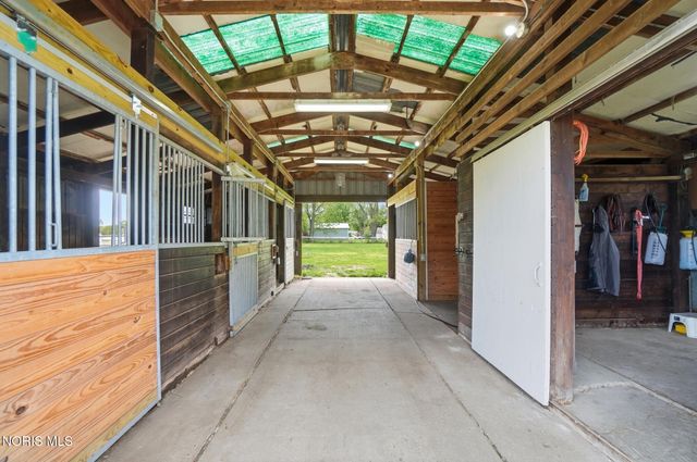 2115 Albon Road, Holland, OH 43528
