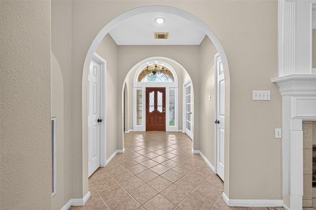 19902 Wood Walk Ln Lane, Humble, TX 77346