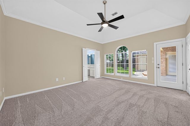 19902 Wood Walk Ln Lane, Humble, TX 77346