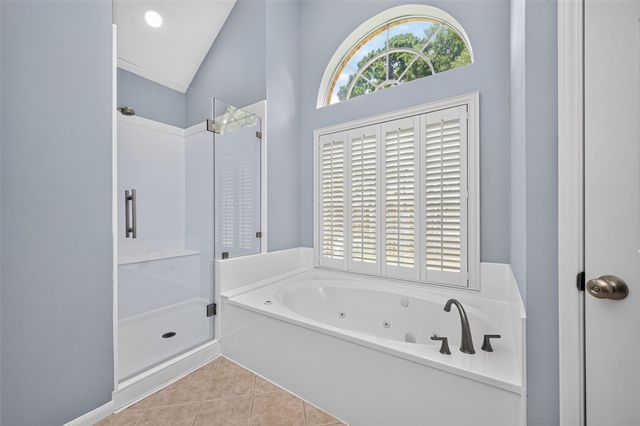 19902 Wood Walk Ln Lane, Humble, TX 77346