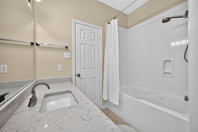 19902 Wood Walk Ln Lane, Humble, TX 77346