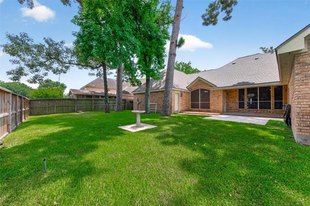 19902 Wood Walk Ln Lane, Humble, TX 77346