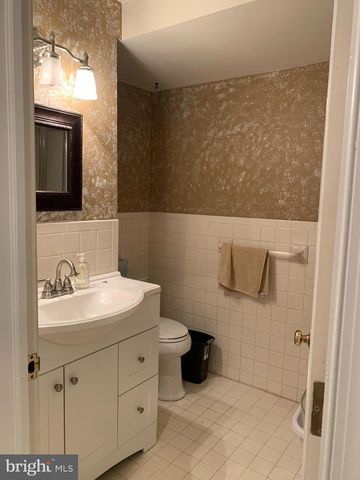 1319 W 10TH ST, Wilmington, DE 19806