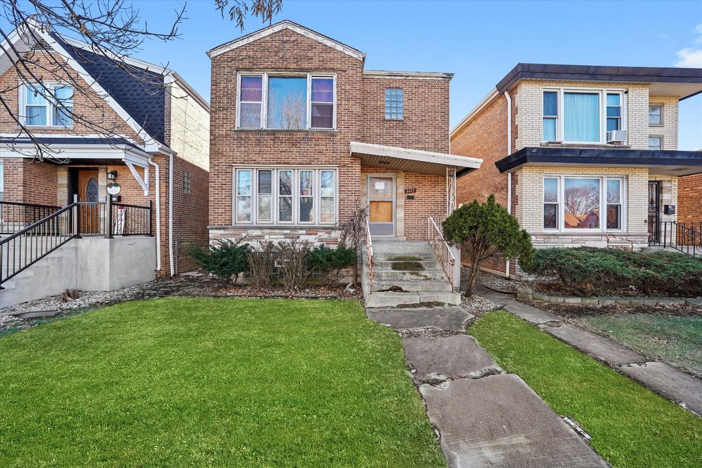 4405 W Marquette Road, Chicago, IL 60629
