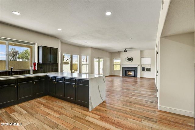 3845 E WINDSONG Drive, Phoenix, AZ 85048