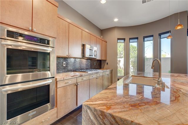 9176 Worsley Park Place, Las Vegas, NV 89145