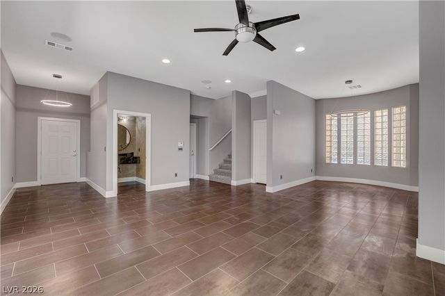 9176 Worsley Park Place, Las Vegas, NV 89145