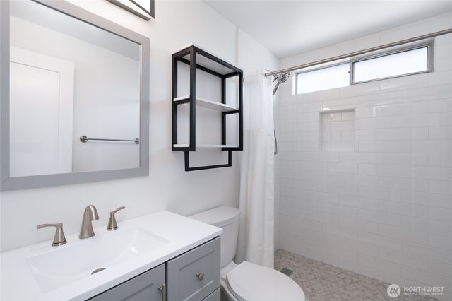 5404 Doon Way, Anacortes, WA 98221