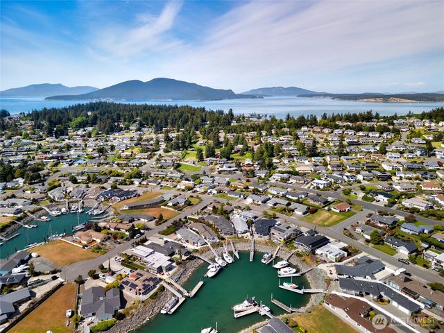 5404 Doon Way, Anacortes, WA 98221