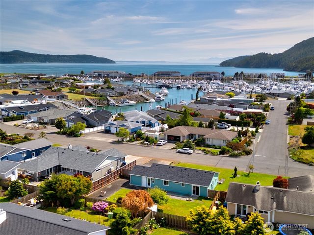 5404 Doon Way, Anacortes, WA 98221