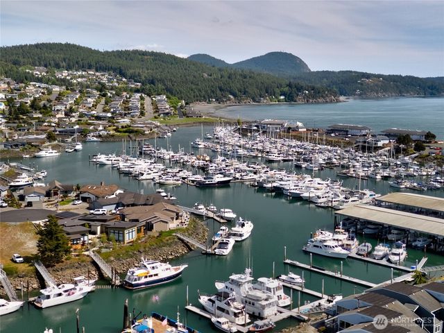 5404 Doon Way, Anacortes, WA 98221
