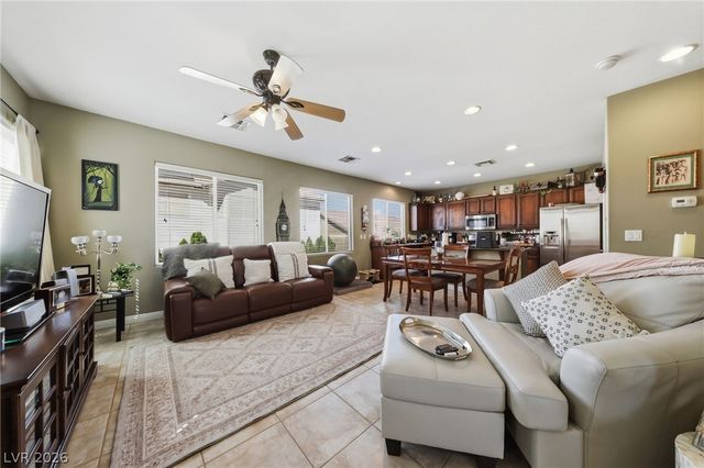 9553 Dawning Heat Street, Las Vegas, NV 89178