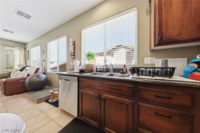 9553 Dawning Heat Street, Las Vegas, NV 89178