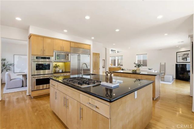 1305 11th, Manhattan Beach, CA 90266