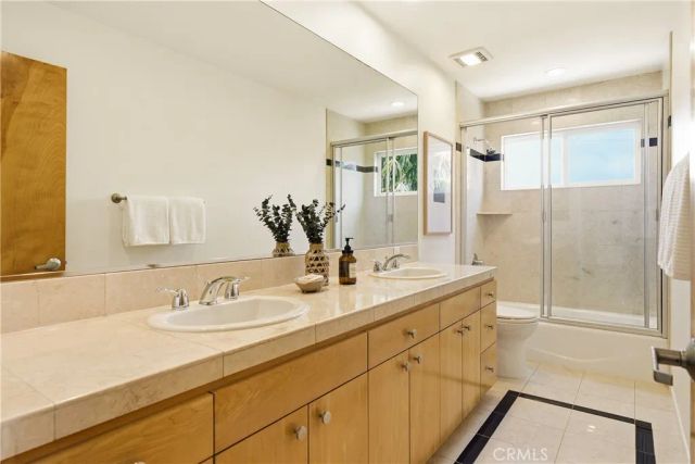 1305 11th, Manhattan Beach, CA 90266