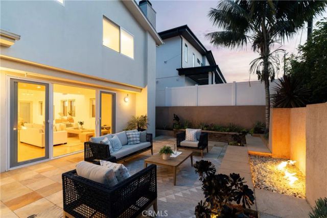1305 11th, Manhattan Beach, CA 90266