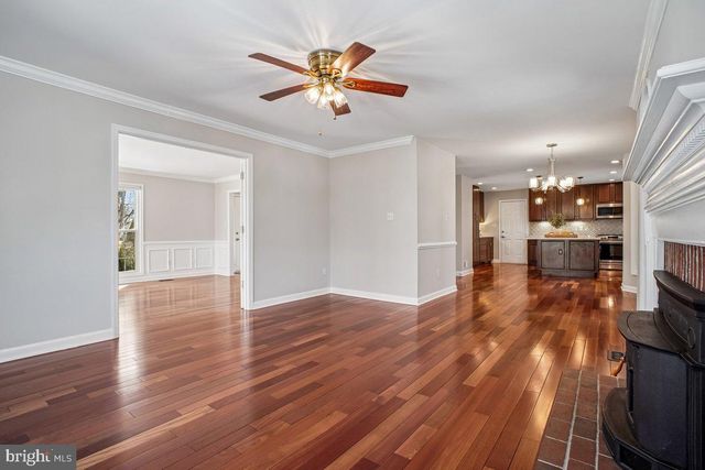 15320 JORDANS JOURNEY DR, Centreville, VA 20120