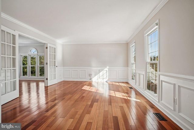 15320 JORDANS JOURNEY DR, Centreville, VA 20120