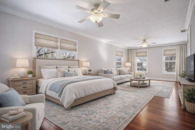 15320 JORDANS JOURNEY DR, Centreville, VA 20120