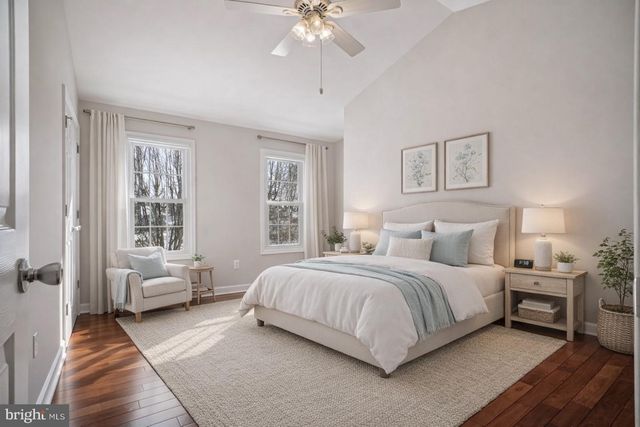 15320 JORDANS JOURNEY DR, Centreville, VA 20120